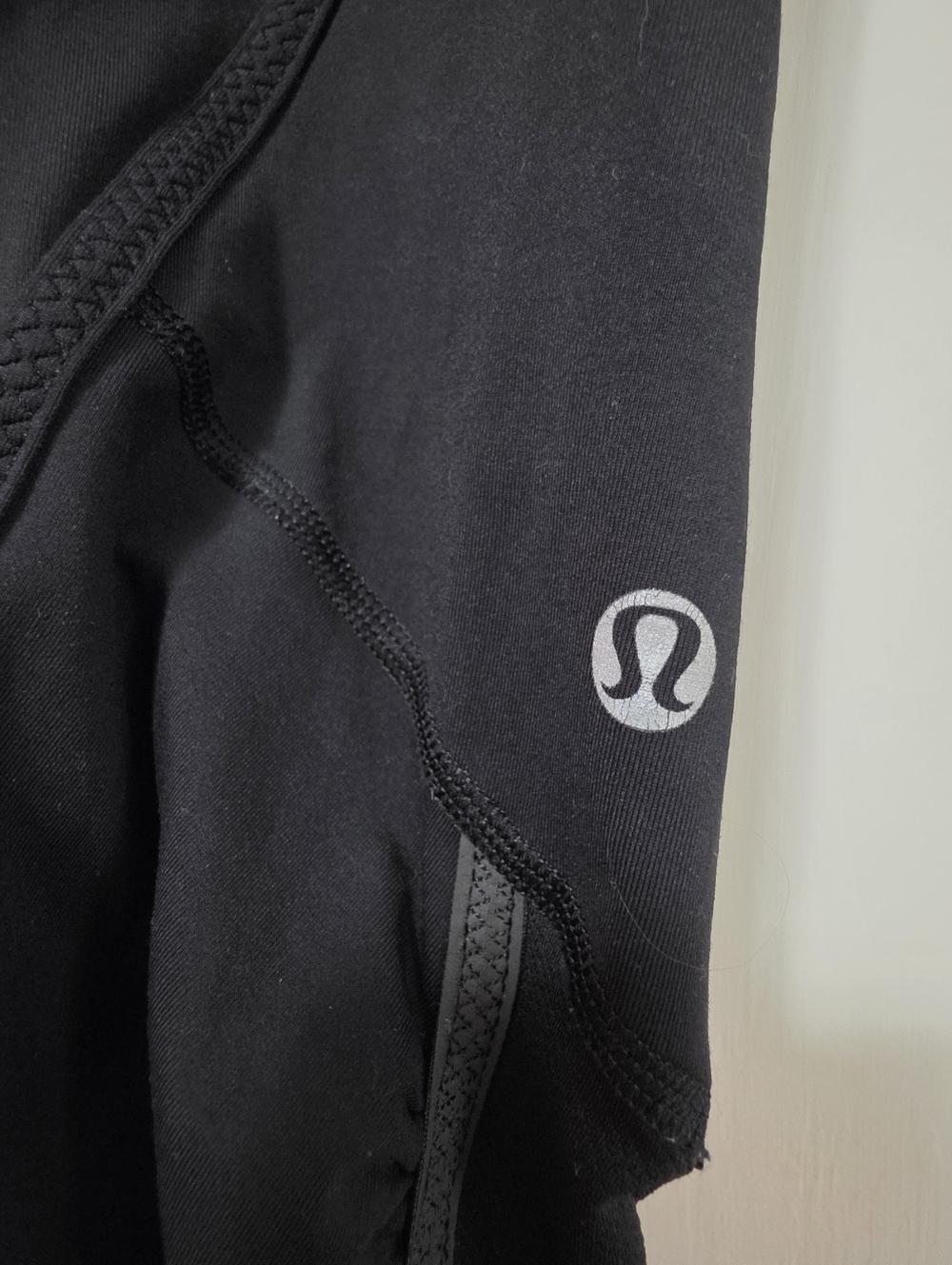 Lululemon Pace Crop leggings Black Size 8 - Picture 5 of 10